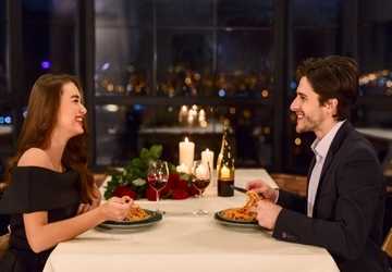 How to Create a Romantic Dinner for Two