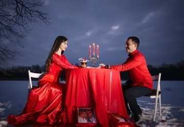 How to Create a Romantic Dinner for Two